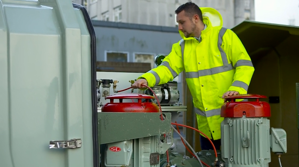 Industrial stormwater containment pump station skid and cutaway pump configuration